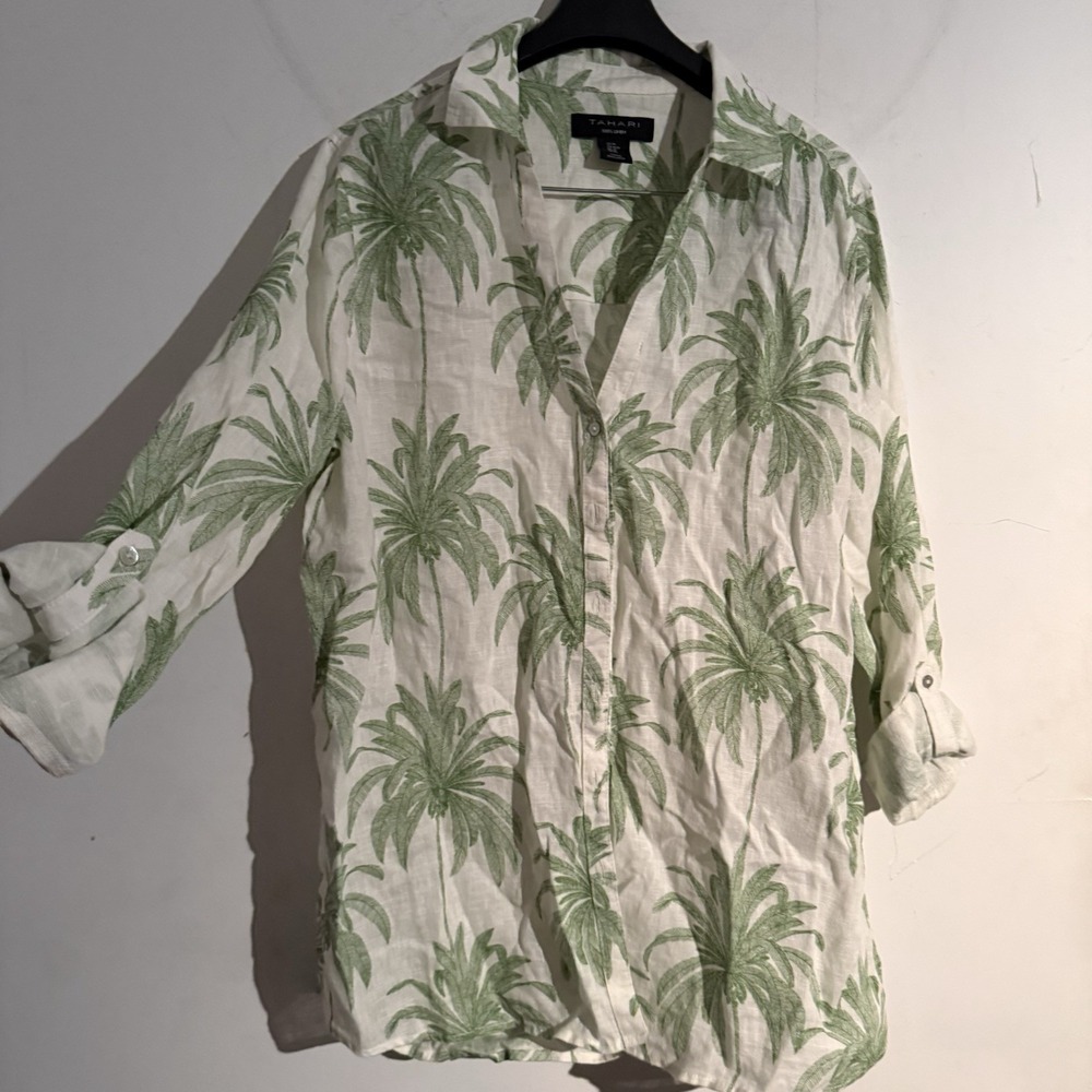 Tahari Medium White Green Top Shirt Blouse Palm Trees Button Down Linen Coastal